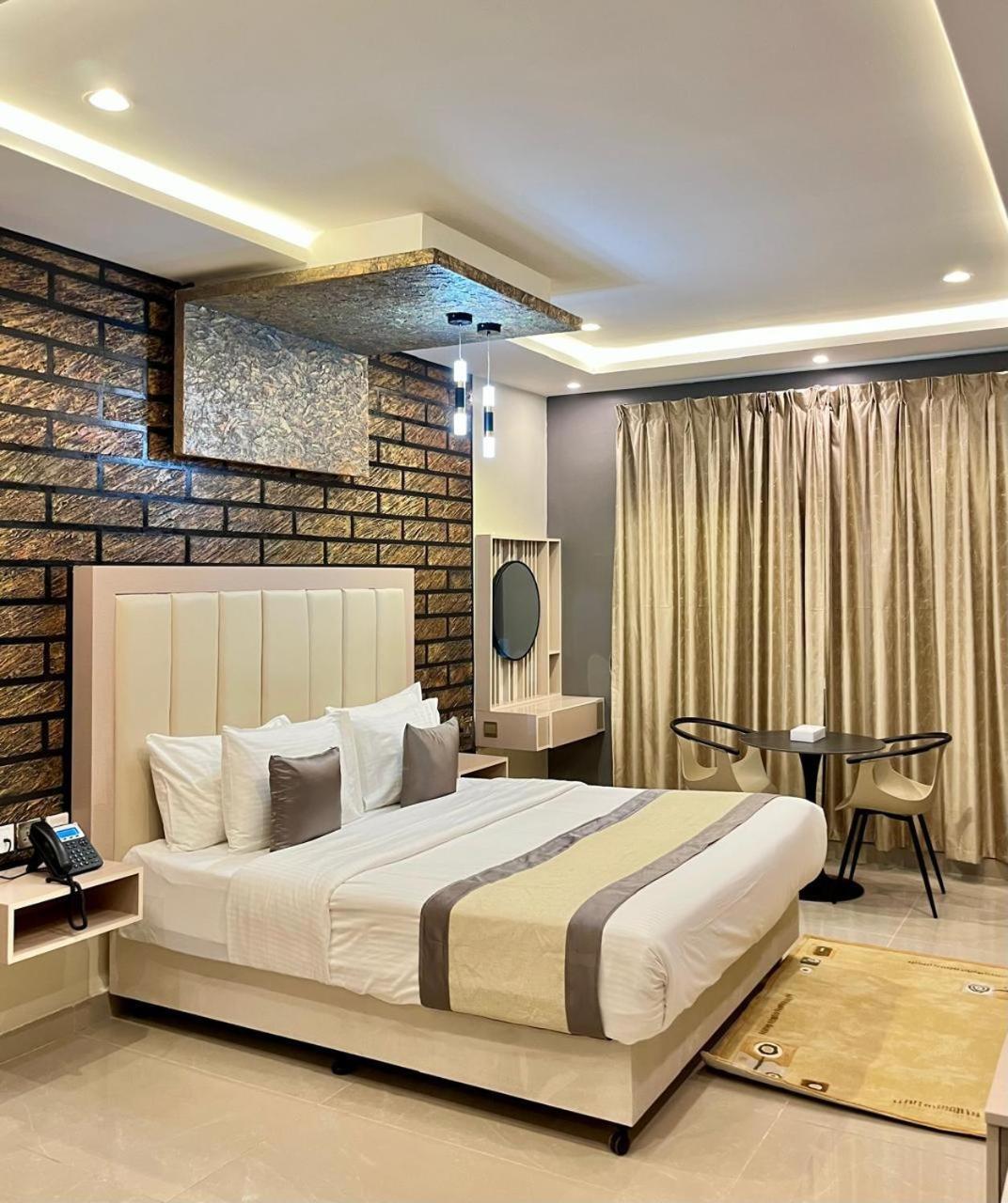 Sea Shore Hotel Apartment Khorfakkan Chur Fakkan Zewnętrze zdjęcie